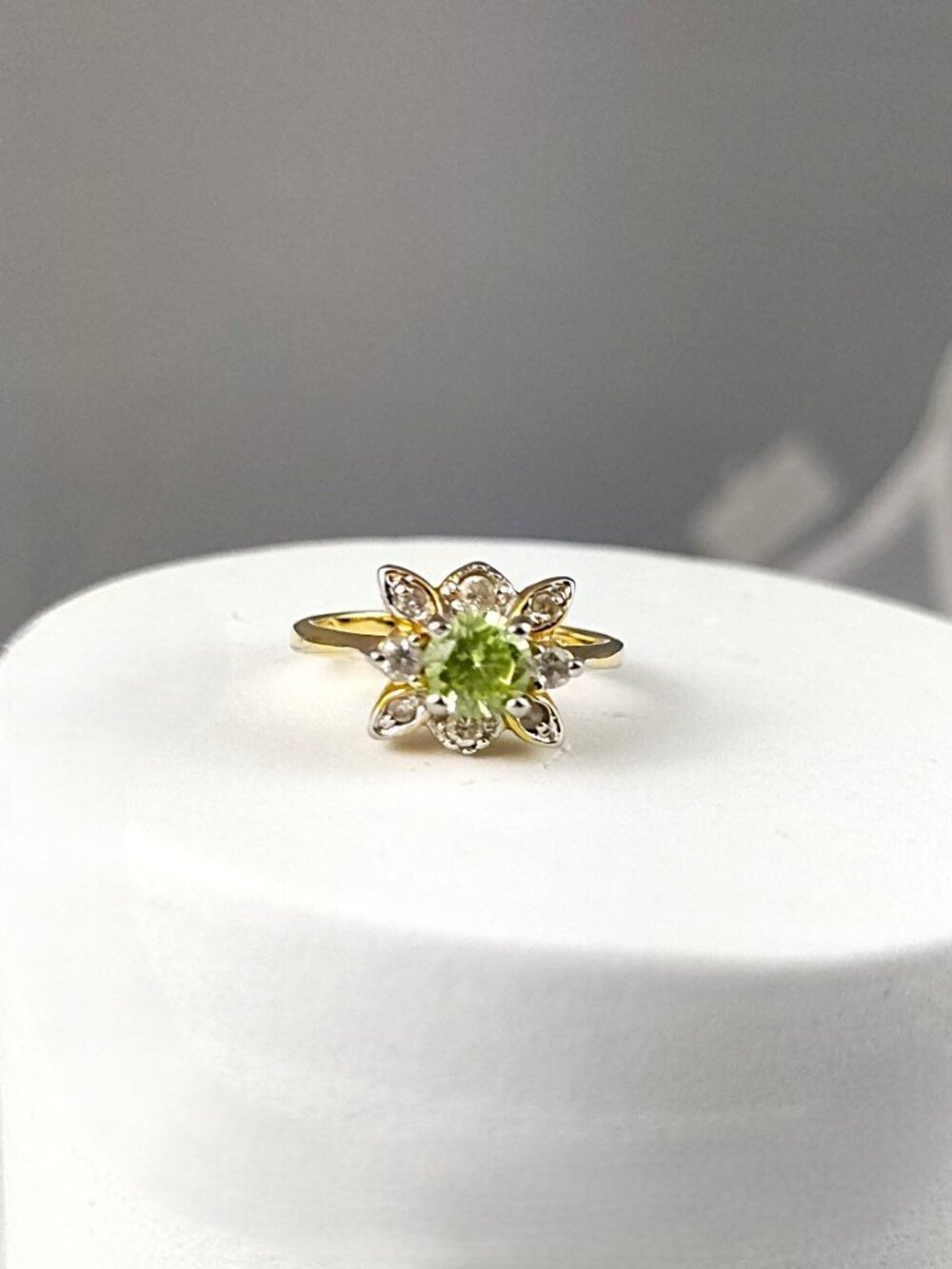 Green and White Flower Ring